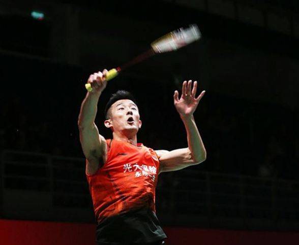 在突尼斯本 在突尼斯本